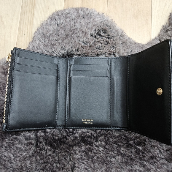 Wallet - Picture 2 of 4